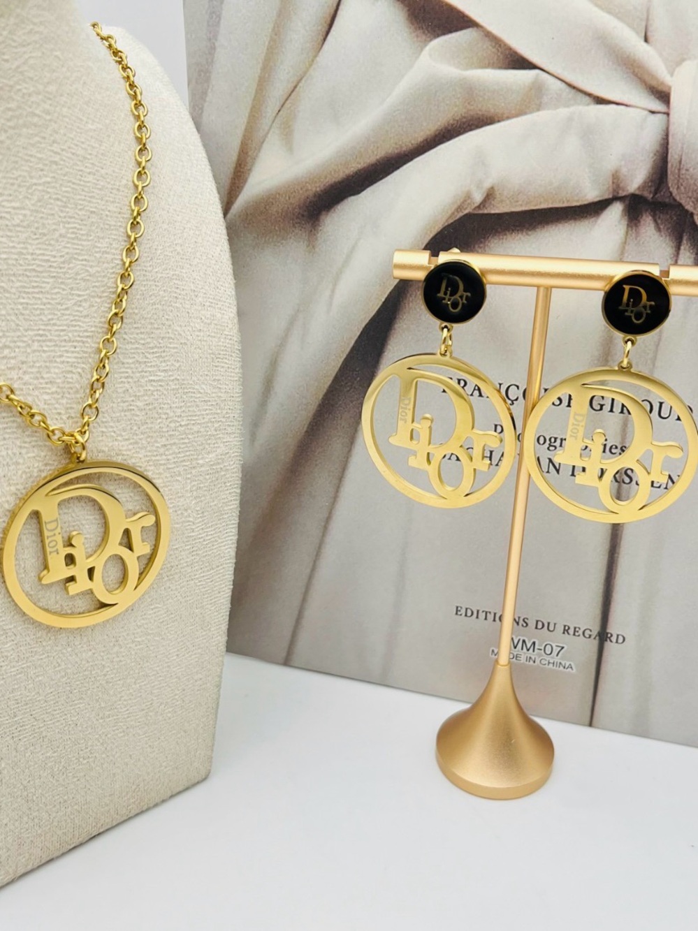 Gold Logo Circle Pendant Necklace and Matching Drop Earrings New WOT or box
